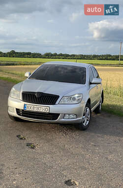 Лифтбек Skoda Octavia 2011 в Богодухове