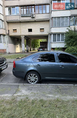 Лифтбек Skoda Octavia 2004 в 
