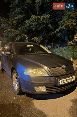Лифтбек Skoda Octavia 2004 в 