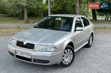 Лифтбек Skoda Octavia 2004 в Львове
