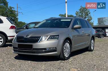Универсал Skoda Octavia 2018 в Хусте