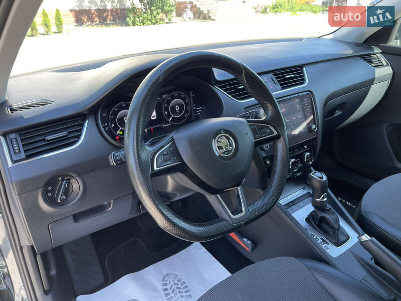 Универсал Skoda Octavia 2019 в Радивилове