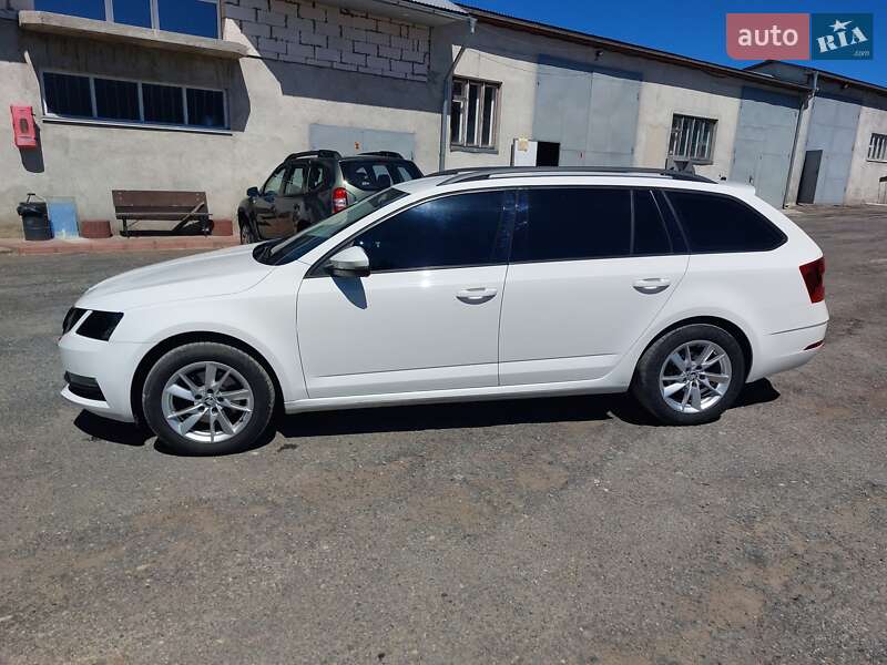 Универсал Skoda Octavia 2020 в Тернополе