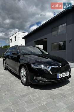 Универсал Skoda Octavia 2021 в Львове