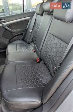 Лифтбек Skoda Octavia 2011 в 