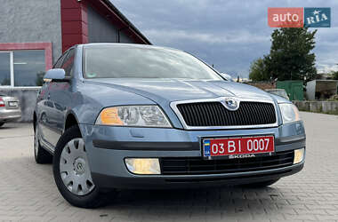 Лифтбек Skoda Octavia 2008 в 