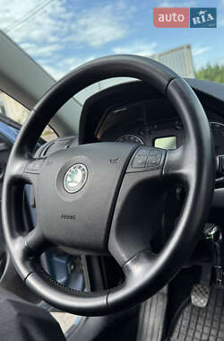 Лифтбек Skoda Octavia 2008 в 