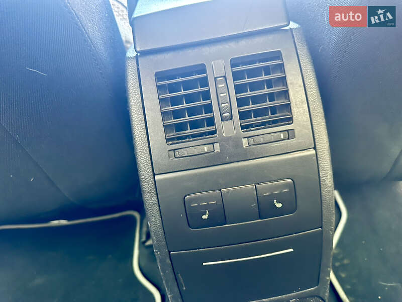 Универсал Skoda Octavia 2010 в Черновцах