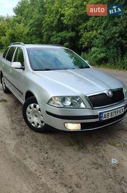 Универсал Skoda Octavia 2006 в Ладыжине