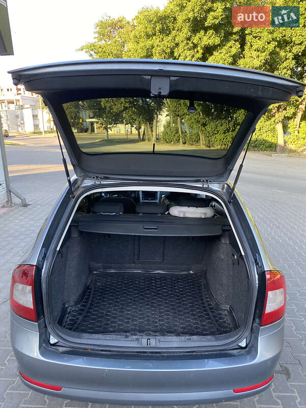 Универсал Skoda Octavia 2012 в Львове