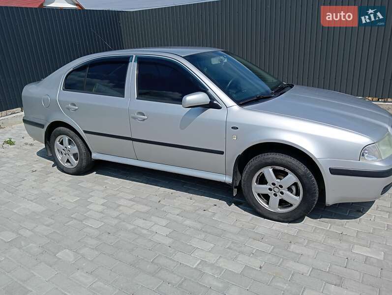 Ліфтбек Skoda Octavia 2001 в Черкасах