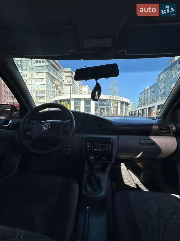 Лифтбек Skoda Octavia 1998 в Черкассах