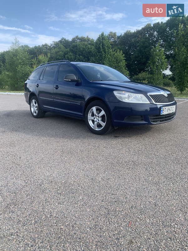 Универсал Skoda Octavia 2012 в Умани