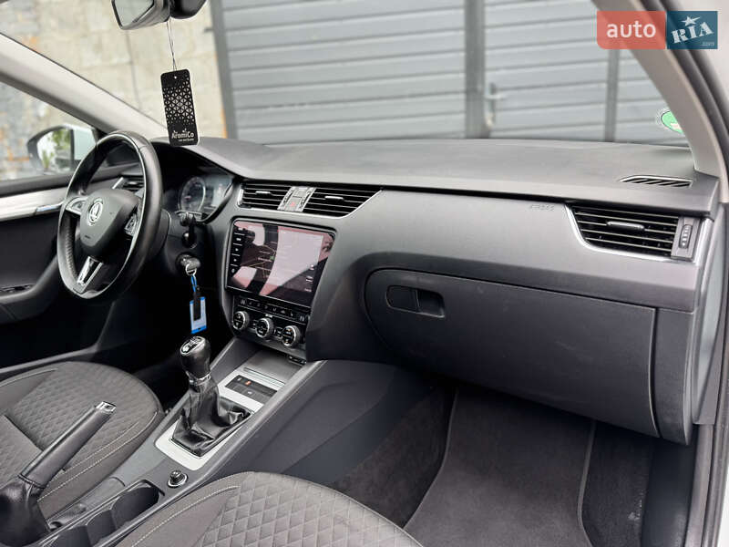 Универсал Skoda Octavia 2018 в Дубно