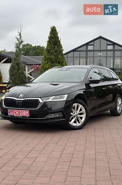 Универсал Skoda Octavia 2020 в Стрые