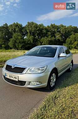 Лифтбек Skoda Octavia 2012 в Березане