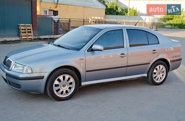 Лифтбек Skoda Octavia 2004 в 