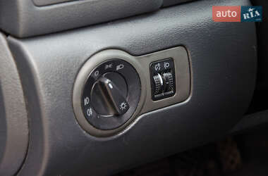 Лифтбек Skoda Octavia 2004 в 