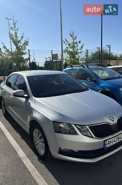 Лифтбек Skoda Octavia 2019 в Киеве