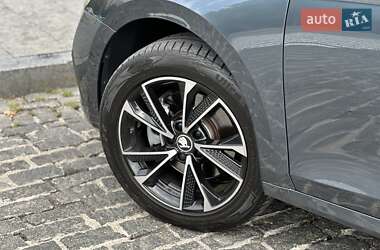 Ліфтбек Skoda Octavia 2021 в 