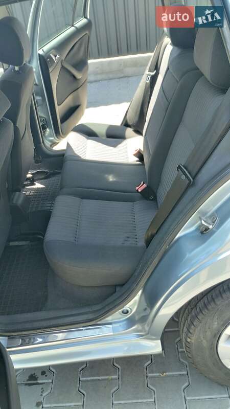 Универсал Skoda Octavia 2001 в Киеве