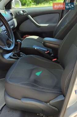Лифтбек Skoda Octavia 2001 в 