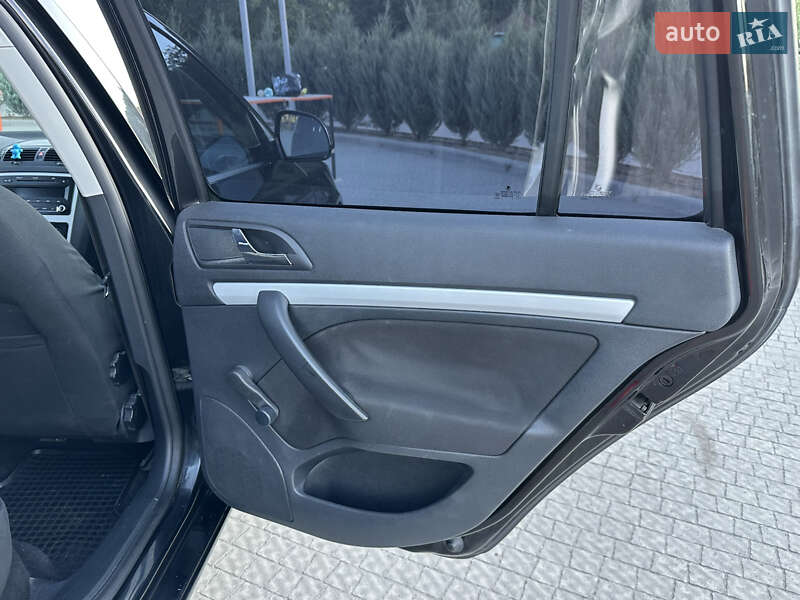 Универсал Skoda Octavia 2009 в Полтаве