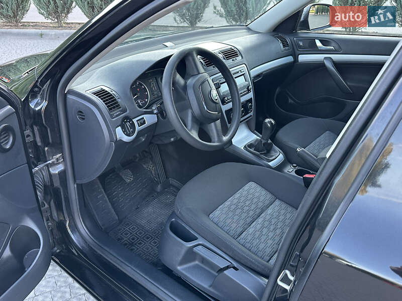 Универсал Skoda Octavia 2009 в Полтаве