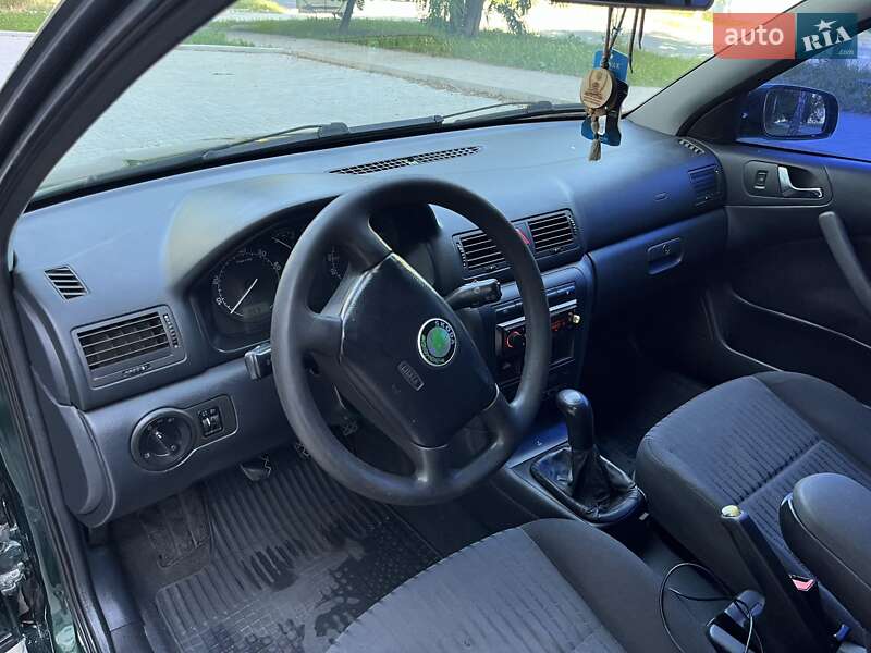 Лифтбек Skoda Octavia 2001 в Каменец-Подольском
