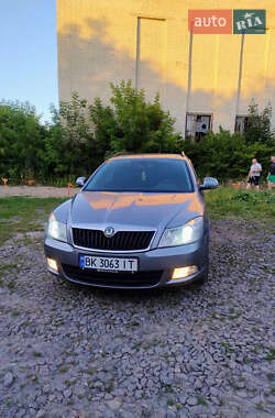 Универсал Skoda Octavia 2012 в Дубно