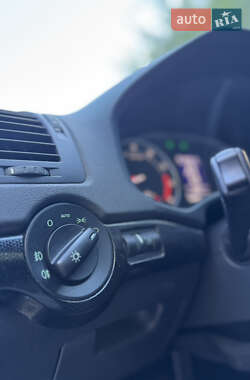 Универсал Skoda Octavia 2012 в 