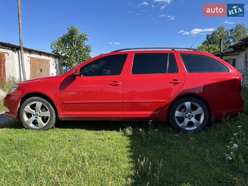 Универсал Skoda Octavia 2010 в Шостке