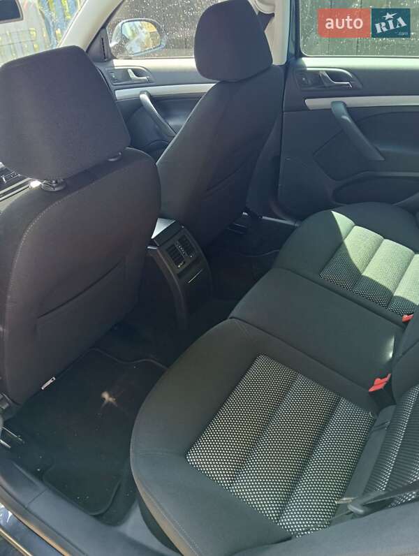 Универсал Skoda Octavia 2012 в Луцке фото 3 Универсал Skoda Octavia 2012 в Луцке