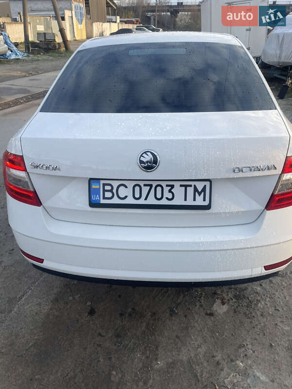 Лифтбек Skoda Octavia 2018 в Львове