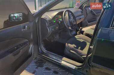 Лифтбек Skoda Octavia 2001 в 