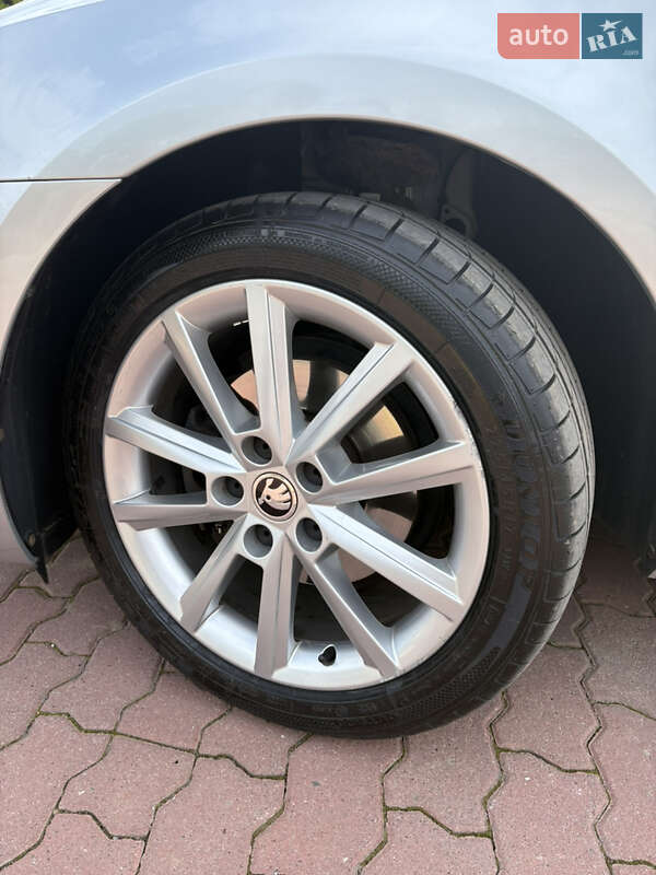 Універсал Skoda Octavia 2016 в Чернівцях