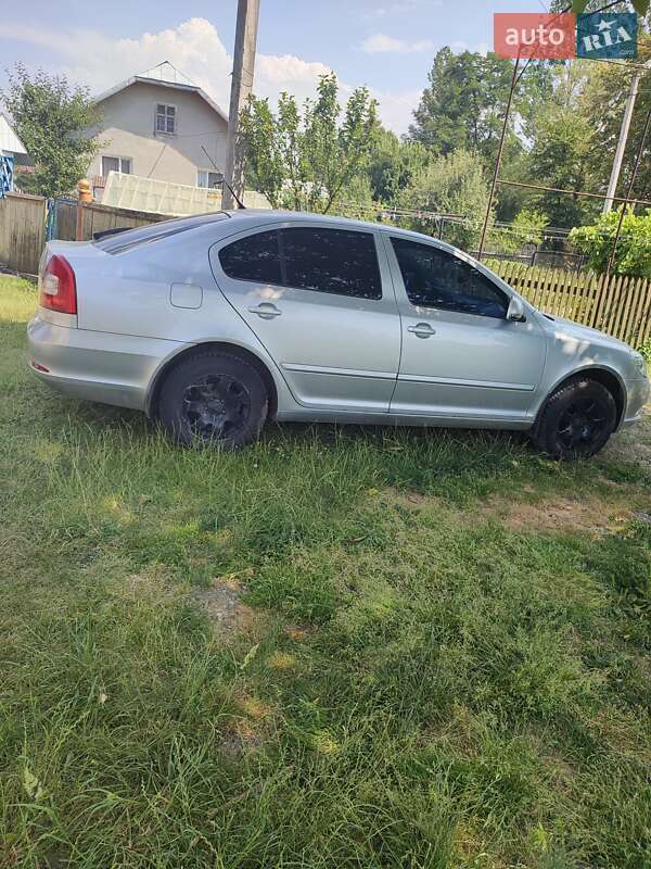 Лифтбек Skoda Octavia 2010 в Ивано-Франковске