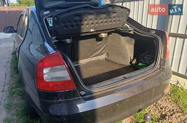 Лифтбек Skoda Octavia 2010 в 