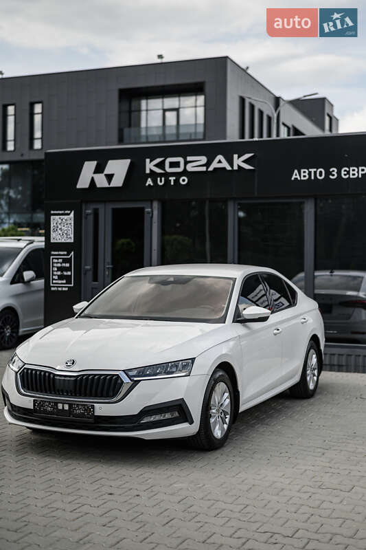 Лифтбек Skoda Octavia 2021 в Львове