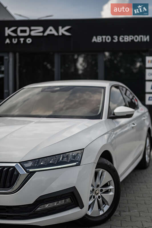 Лифтбек Skoda Octavia 2021 в Львове