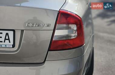 Лифтбек Skoda Octavia 2011 в 