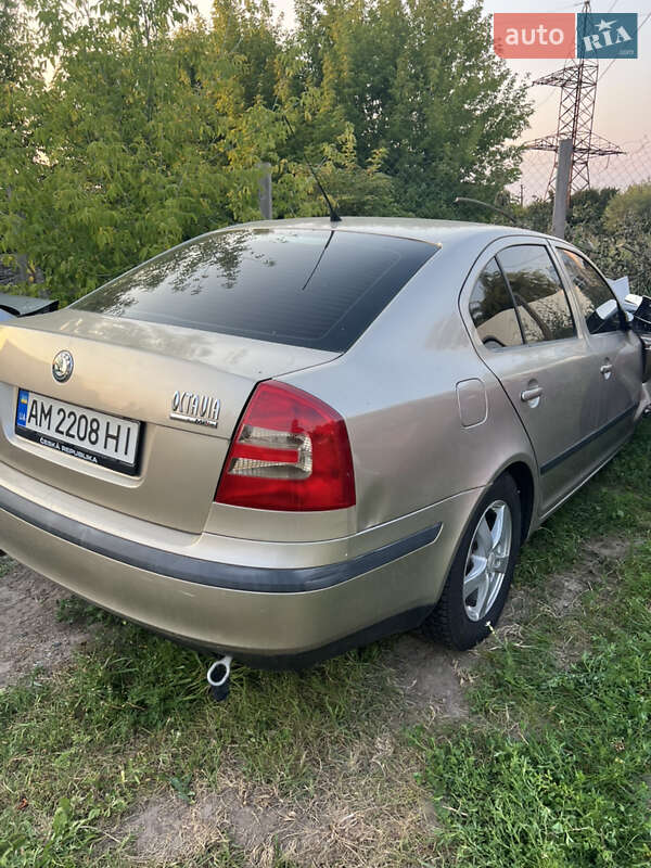 Лифтбек Skoda Octavia 2005 в Белогородке
