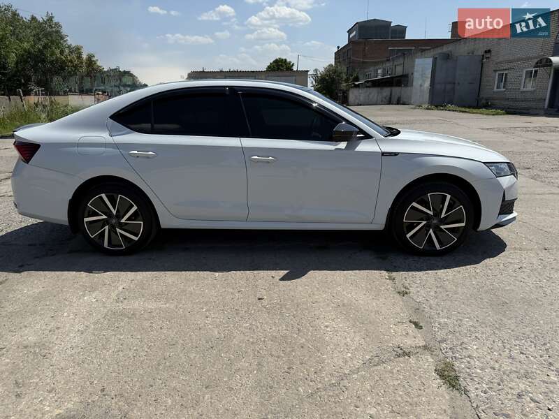 Лифтбек Skoda Octavia 2024 в Днепре