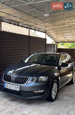 Універсал Skoda Octavia 2017 в Кропивницькому