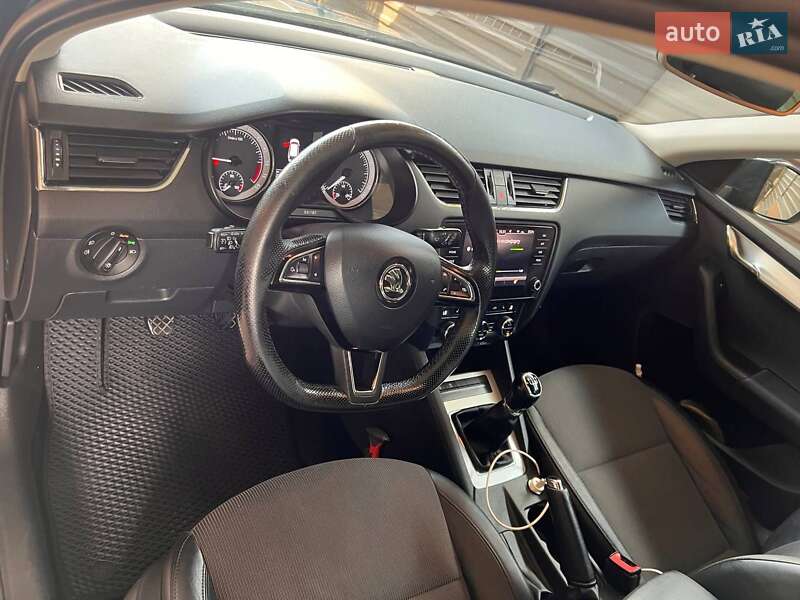 Универсал Skoda Octavia 2017 в Кропивницком