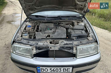 Лифтбек Skoda Octavia 2003 в 