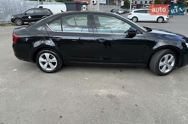 Лифтбек Skoda Octavia 2013 в 