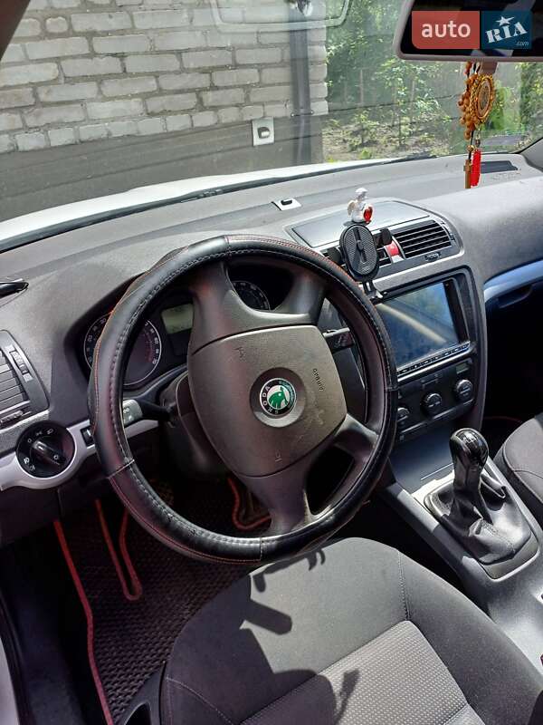 Универсал Skoda Octavia 2008 в Бродах