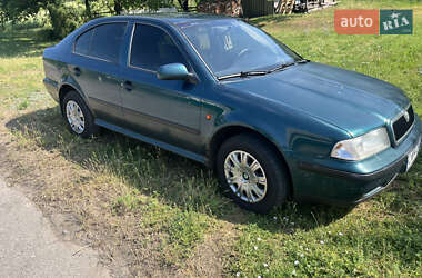 Лифтбек Skoda Octavia 1999 в 