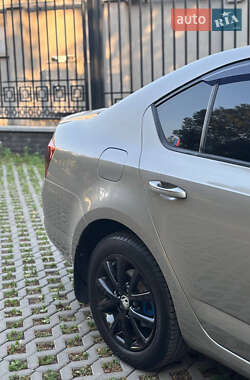 Лифтбек Skoda Octavia 2013 в 